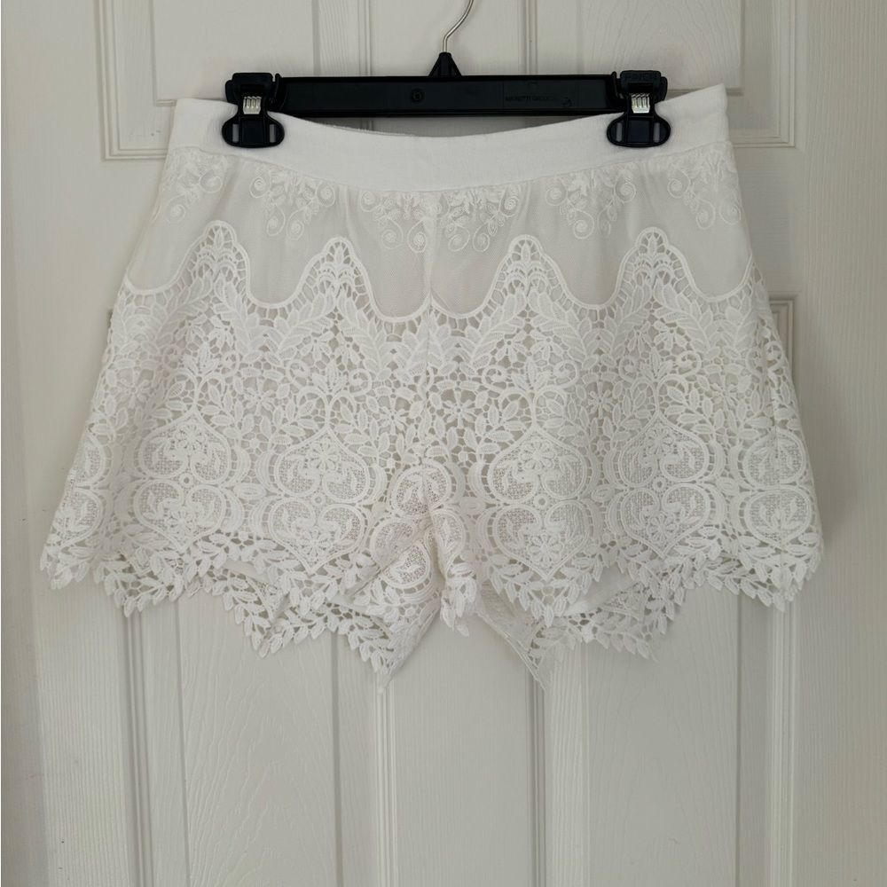 White Lacee short size small
